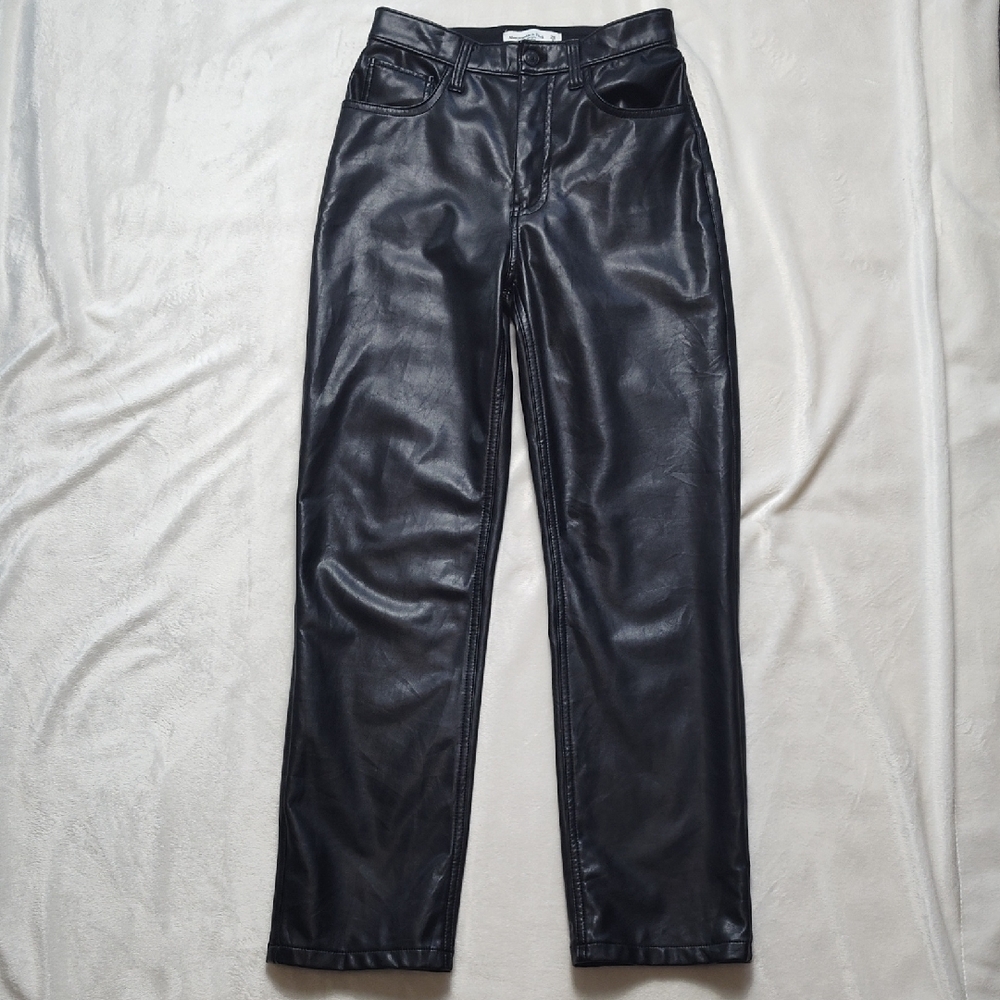 Ambercrombie & Fitch Faux Leather Black Pants Women's Size 26